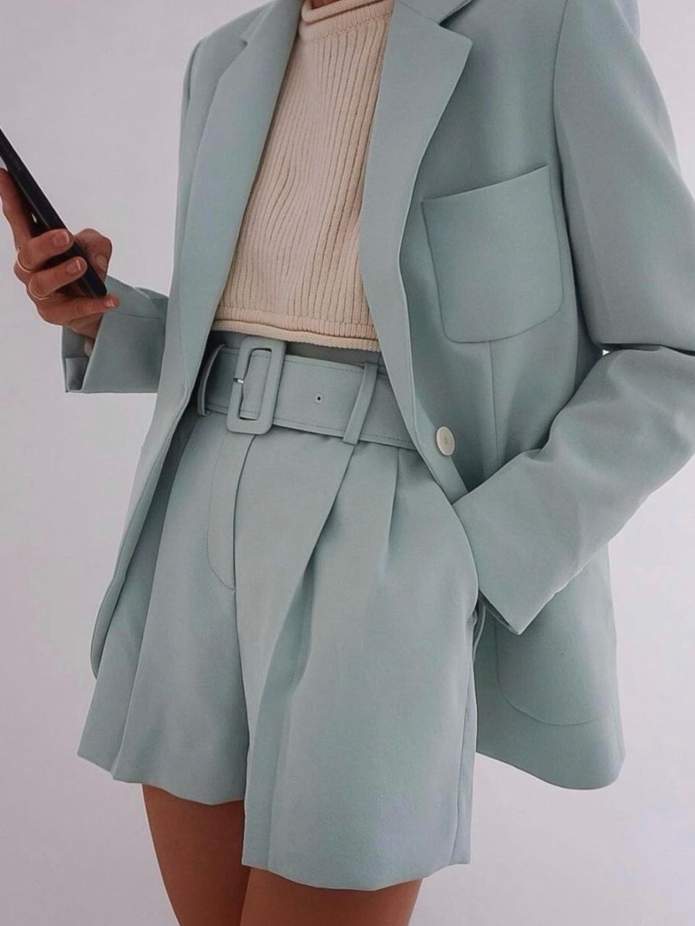 NWT Zara Mint Green High-Waisted Retro Pleated Shorts Size Medium
